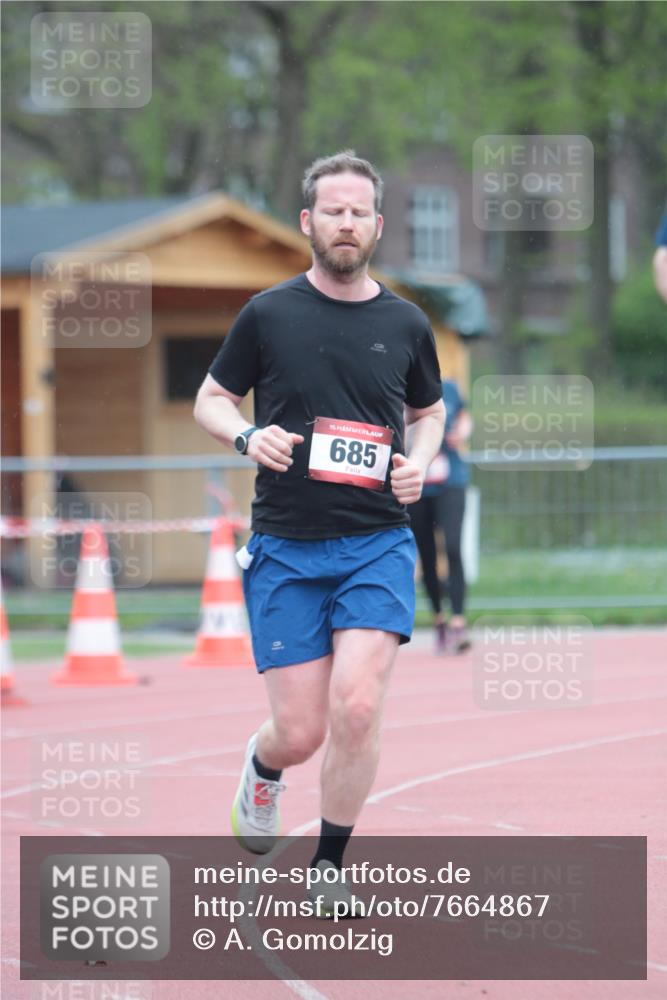 13.04.2025 - Hammer Lauf A. Gomolzig http://msf.ph/oto/7664867 13.04.2025 12:01:38 Ziel 9, 320, 685 meine-sportfotos.de