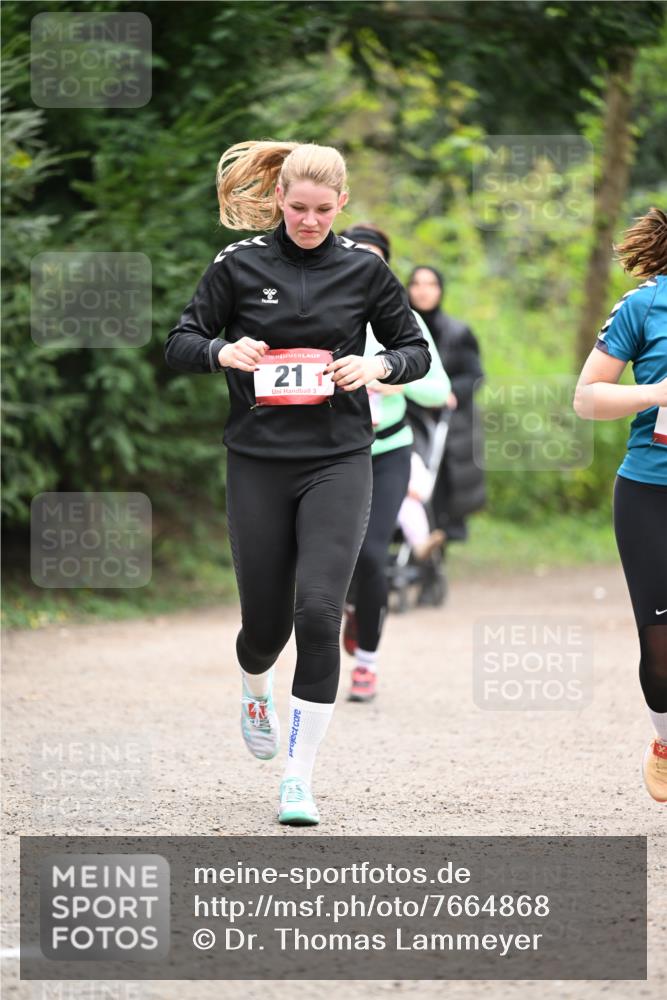 13.04.2025 - Hammer Lauf Dr. Thomas Lammeyer http://msf.ph/oto/7664868 13.04.2025 11:36:13 Laufen 21 meine-sportfotos.de