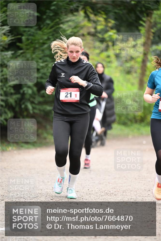 13.04.2025 - Hammer Lauf Dr. Thomas Lammeyer http://msf.ph/oto/7664870 13.04.2025 11:36:13 Laufen 15, 21, 1, 3 meine-sportfotos.de