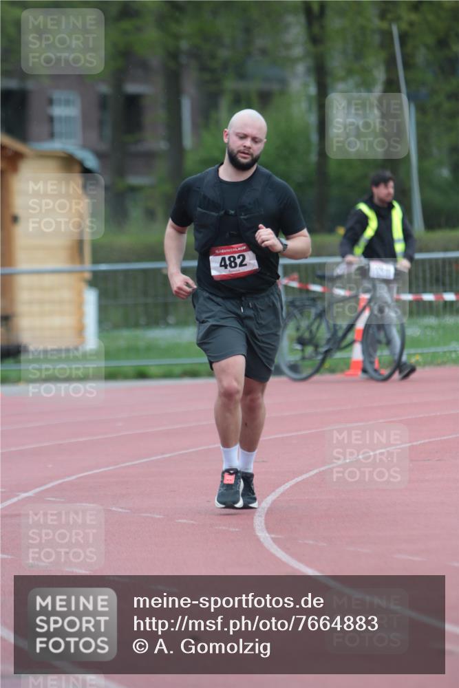 13.04.2025 - Hammer Lauf A. Gomolzig http://msf.ph/oto/7664883 13.04.2025 12:02:25 Ziel 482 meine-sportfotos.de