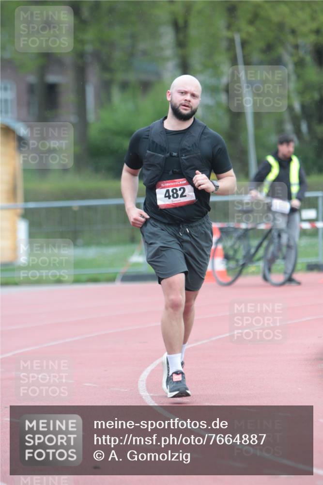 13.04.2025 - Hammer Lauf A. Gomolzig http://msf.ph/oto/7664887 13.04.2025 12:02:26 Ziel 482 meine-sportfotos.de