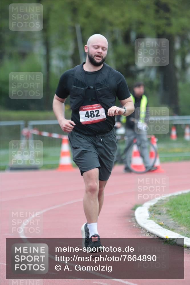 13.04.2025 - Hammer Lauf A. Gomolzig http://msf.ph/oto/7664890 13.04.2025 12:02:26 Ziel 482 meine-sportfotos.de