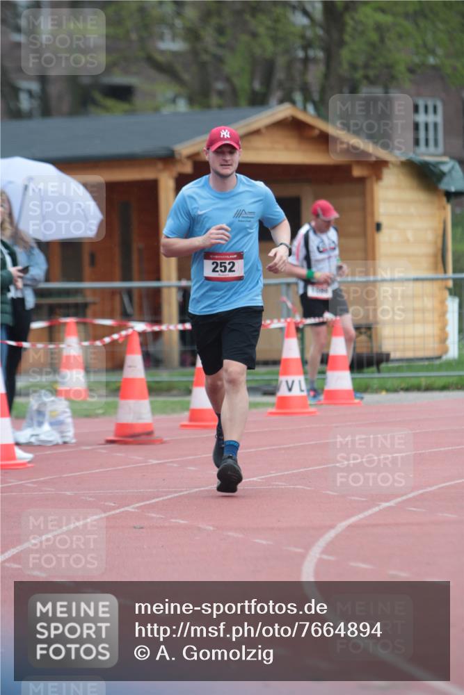 13.04.2025 - Hammer Lauf A. Gomolzig http://msf.ph/oto/7664894 13.04.2025 12:03:13 Ziel 252 meine-sportfotos.de