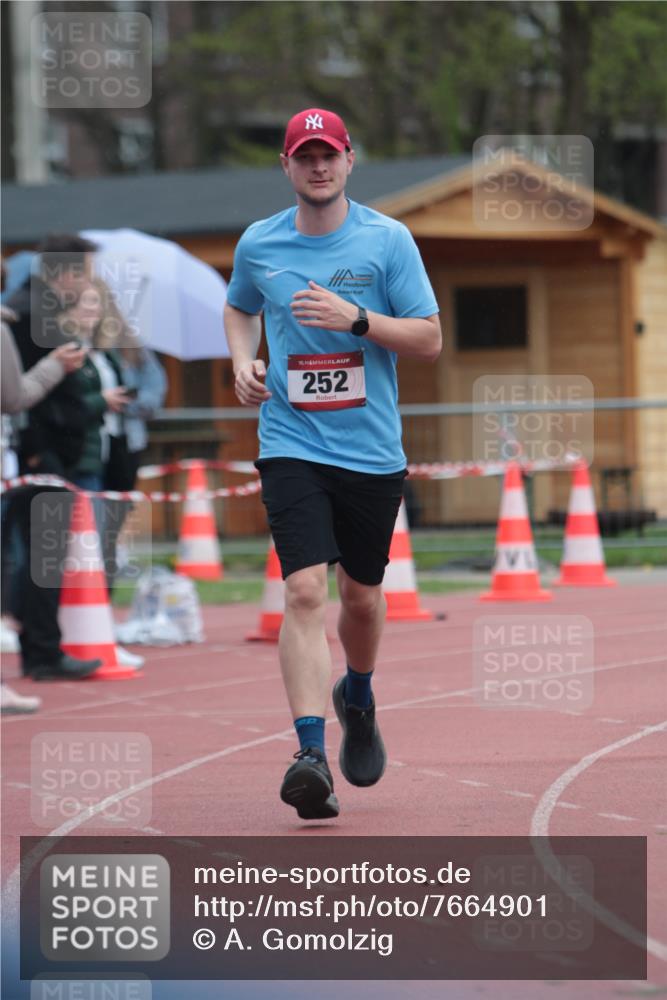 13.04.2025 - Hammer Lauf A. Gomolzig http://msf.ph/oto/7664901 13.04.2025 12:03:15 Ziel 252, 1086 meine-sportfotos.de