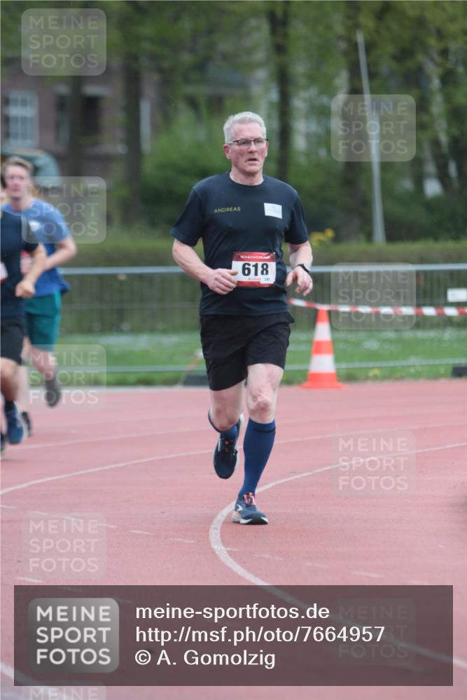 13.04.2025 - Hammer Lauf A. Gomolzig http://msf.ph/oto/7664957 13.04.2025 12:03:57 Ziel 302, 923 meine-sportfotos.de