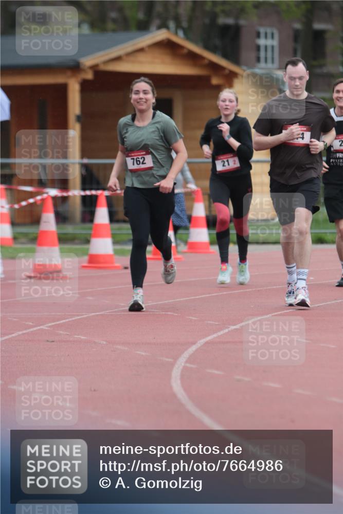 13.04.2025 - Hammer Lauf A. Gomolzig http://msf.ph/oto/7664986 13.04.2025 12:04:14 Ziel 20, 21, 244, 762, 1331 meine-sportfotos.de