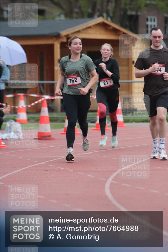 13.04.2025 - Hammer Lauf A. Gomolzig http://msf.ph/oto/7664988 13.04.2025 12:04:15 Ziel 20, 21, 244, 762, 1331 meine-sportfotos.de