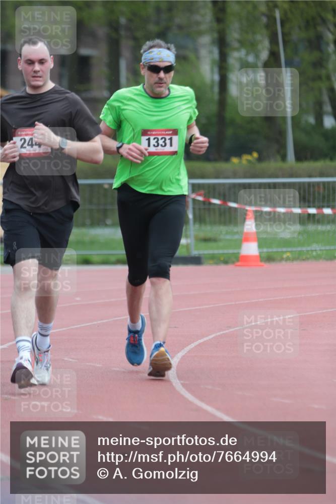 13.04.2025 - Hammer Lauf A. Gomolzig http://msf.ph/oto/7664994 13.04.2025 12:04:17 Ziel 20, 21, 244, 762, 1331 meine-sportfotos.de