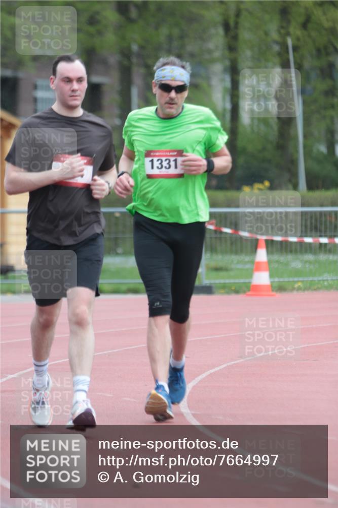 13.04.2025 - Hammer Lauf A. Gomolzig http://msf.ph/oto/7664997 13.04.2025 12:04:17 Ziel 20, 21, 244, 762, 1331 meine-sportfotos.de
