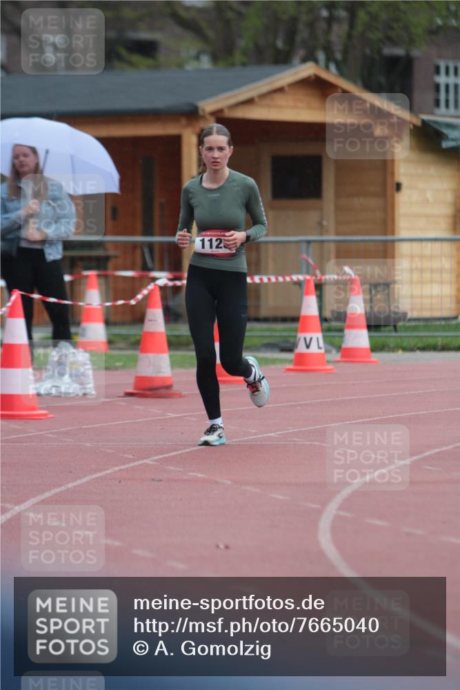 13.04.2025 - Hammer Lauf A. Gomolzig http://msf.ph/oto/7665040 13.04.2025 12:05:11 Ziel 1125, 1208 meine-sportfotos.de