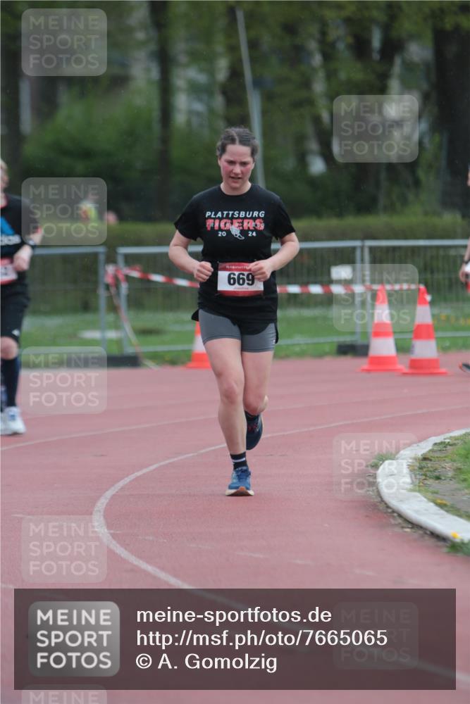 13.04.2025 - Hammer Lauf A. Gomolzig http://msf.ph/oto/7665065 13.04.2025 12:05:38 Ziel 566, 669 meine-sportfotos.de