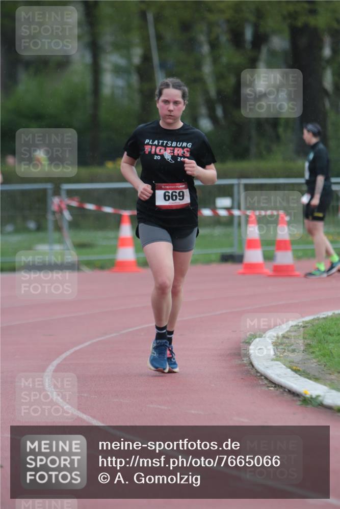 13.04.2025 - Hammer Lauf A. Gomolzig http://msf.ph/oto/7665066 13.04.2025 12:05:38 Ziel 566, 669 meine-sportfotos.de