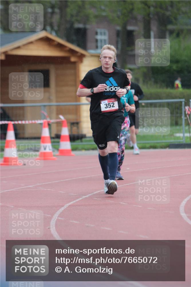 13.04.2025 - Hammer Lauf A. Gomolzig http://msf.ph/oto/7665072 13.04.2025 12:05:40 Ziel 566, 669 meine-sportfotos.de