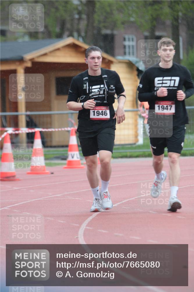 13.04.2025 - Hammer Lauf A. Gomolzig http://msf.ph/oto/7665080 13.04.2025 12:05:47 Ziel 1946, 1947 meine-sportfotos.de
