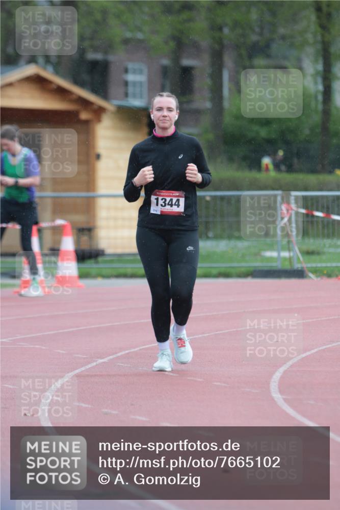 13.04.2025 - Hammer Lauf A. Gomolzig http://msf.ph/oto/7665102 13.04.2025 12:06:02 Ziel 1344 meine-sportfotos.de