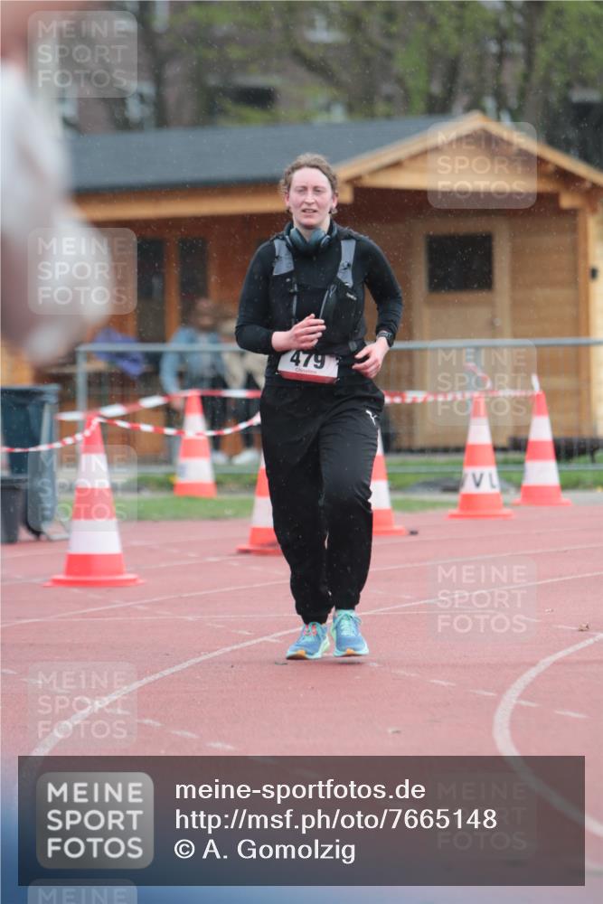 13.04.2025 - Hammer Lauf A. Gomolzig http://msf.ph/oto/7665148 13.04.2025 12:06:46 Ziel 479 meine-sportfotos.de