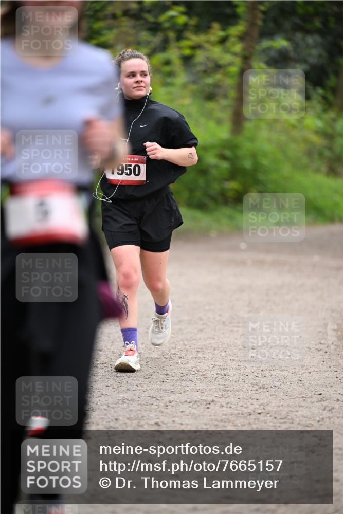 13.04.2025 - Hammer Lauf Dr. Thomas Lammeyer http://msf.ph/oto/7665157 13.04.2025 11:37:16 Laufen 1950 meine-sportfotos.de
