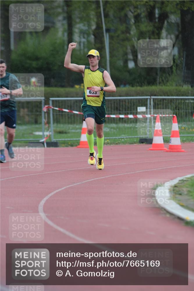 13.04.2025 - Hammer Lauf A. Gomolzig http://msf.ph/oto/7665169 13.04.2025 12:07:31 Ziel 552, 633, 1958 meine-sportfotos.de