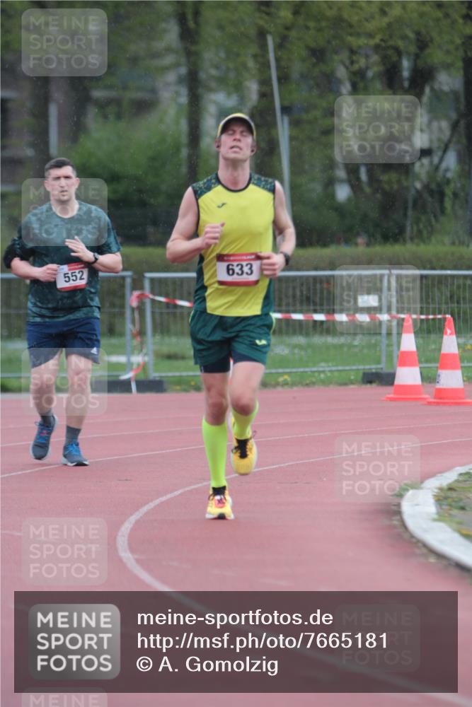 13.04.2025 - Hammer Lauf A. Gomolzig http://msf.ph/oto/7665181 13.04.2025 12:07:33 Ziel 552, 633, 1958 meine-sportfotos.de