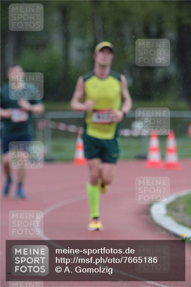 13.04.2025 - Hammer Lauf A. Gomolzig http://msf.ph/oto/7665186 13.04.2025 12:07:34 Ziel 552, 633, 1958 meine-sportfotos.de