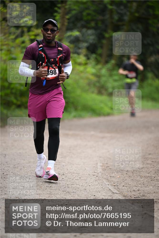 13.04.2025 - Hammer Lauf Dr. Thomas Lammeyer http://msf.ph/oto/7665195 13.04.2025 11:37:25 Laufen 5, 98 meine-sportfotos.de