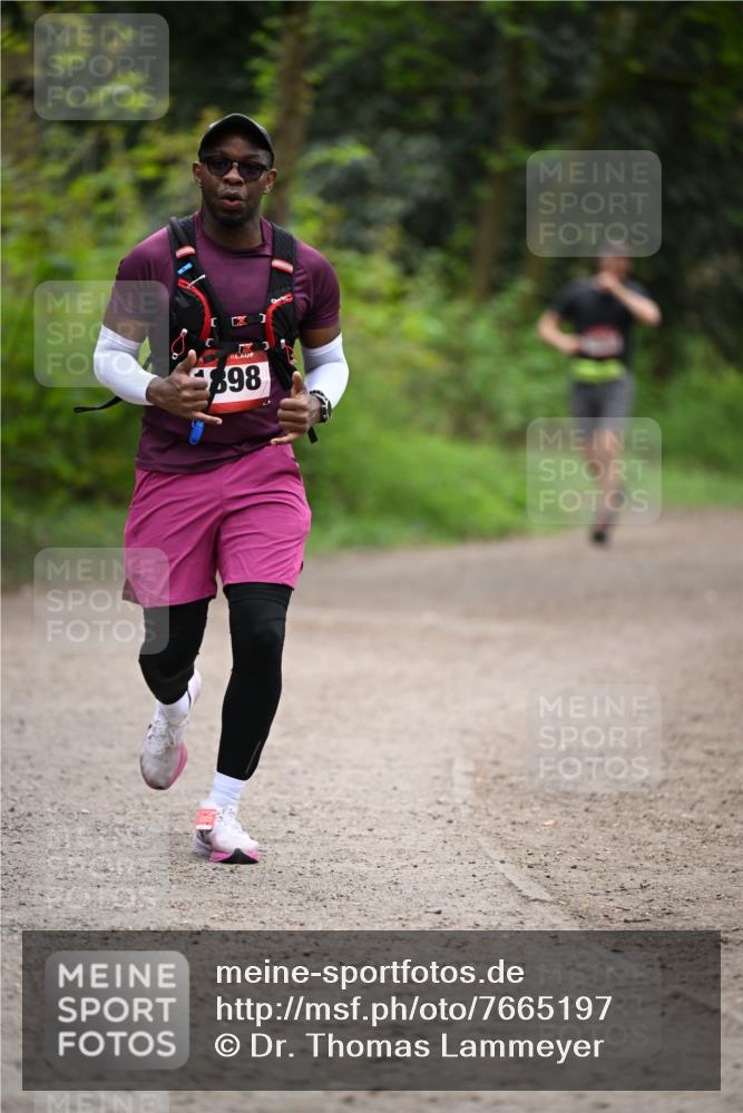 13.04.2025 - Hammer Lauf Dr. Thomas Lammeyer http://msf.ph/oto/7665197 13.04.2025 11:37:26 Laufen 898 meine-sportfotos.de