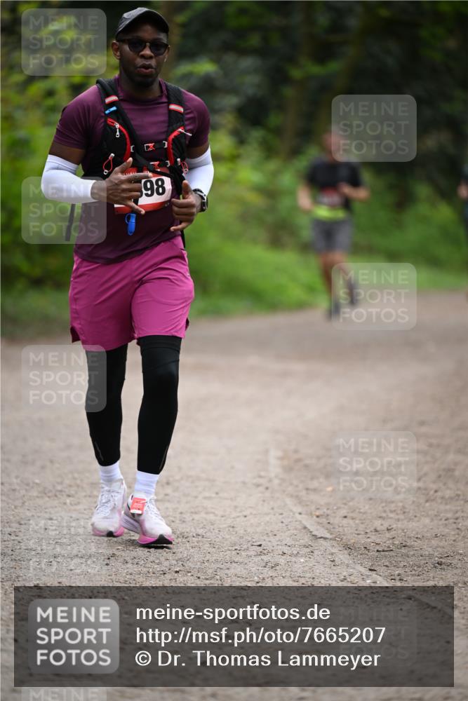 13.04.2025 - Hammer Lauf Dr. Thomas Lammeyer http://msf.ph/oto/7665207 13.04.2025 11:37:26 Laufen 98 meine-sportfotos.de