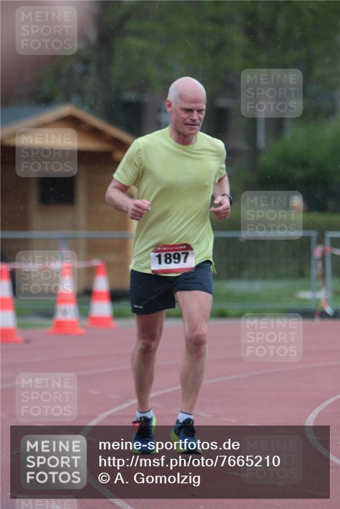 13.04.2025 - Hammer Lauf A. Gomolzig http://msf.ph/oto/7665210 13.04.2025 12:07:43 Ziel 1897 meine-sportfotos.de