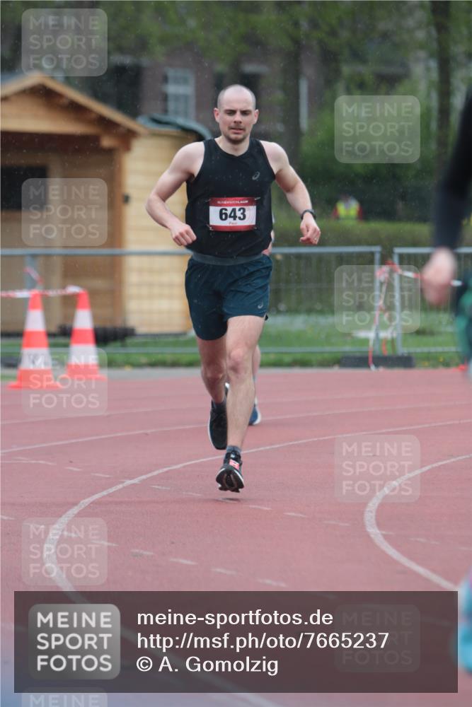 13.04.2025 - Hammer Lauf A. Gomolzig http://msf.ph/oto/7665237 13.04.2025 12:08:07 Ziel 19, 643, 654, 1939 meine-sportfotos.de