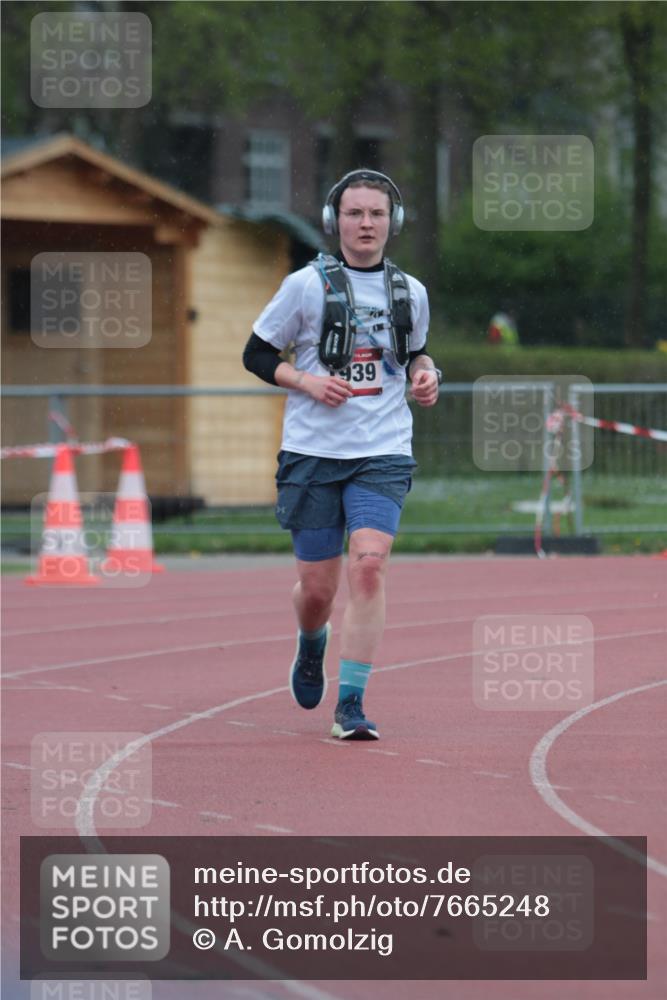 13.04.2025 - Hammer Lauf A. Gomolzig http://msf.ph/oto/7665248 13.04.2025 12:08:10 Ziel 643, 654, 1939 meine-sportfotos.de