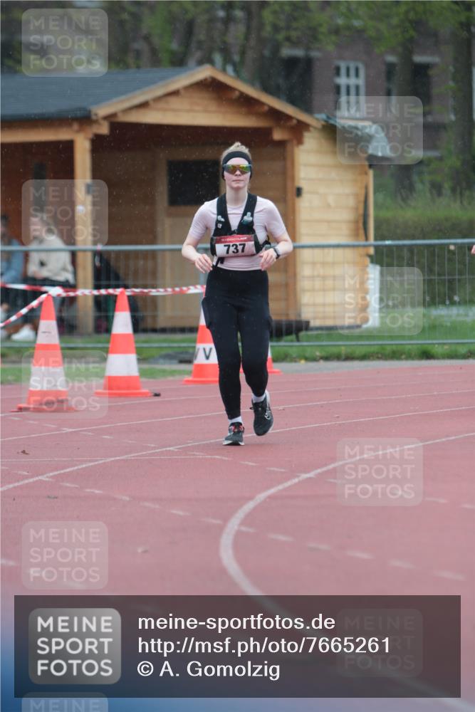 13.04.2025 - Hammer Lauf A. Gomolzig http://msf.ph/oto/7665261 13.04.2025 12:08:42 Ziel 18, 170, 452, 737 meine-sportfotos.de
