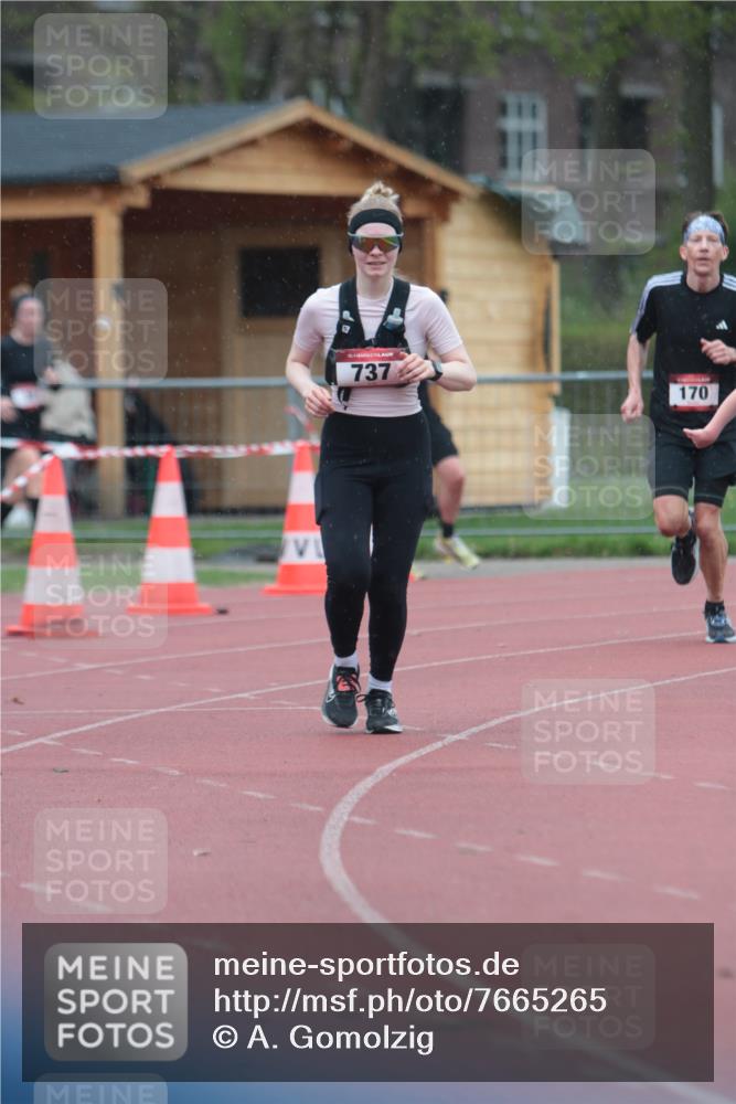 13.04.2025 - Hammer Lauf A. Gomolzig http://msf.ph/oto/7665265 13.04.2025 12:08:43 Ziel 18, 170, 452, 737 meine-sportfotos.de