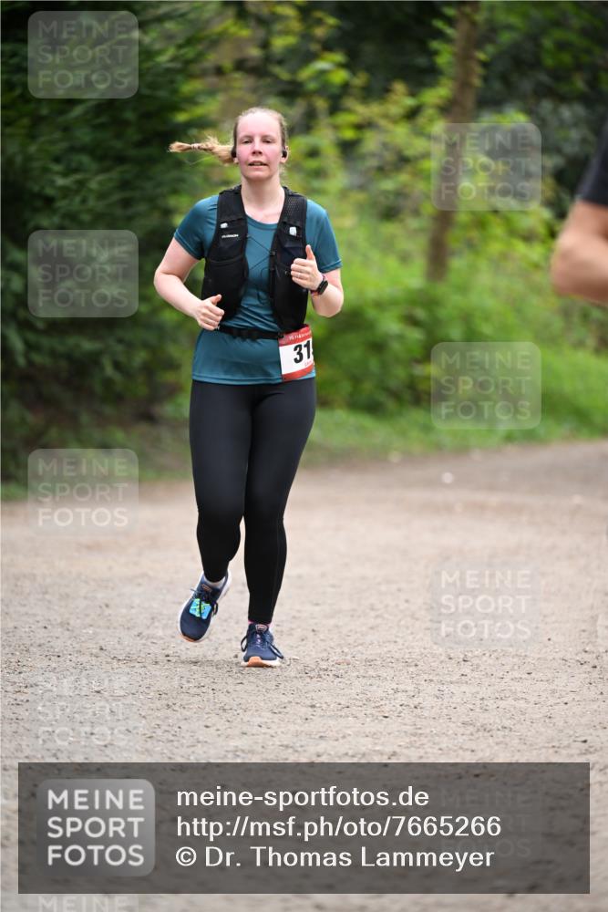 13.04.2025 - Hammer Lauf Dr. Thomas Lammeyer http://msf.ph/oto/7665266 13.04.2025 11:37:37 Laufen 15, 31 meine-sportfotos.de