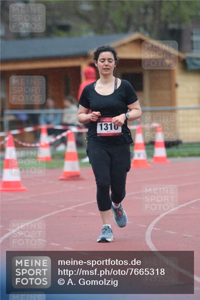 13.04.2025 - Hammer Lauf A. Gomolzig http://msf.ph/oto/7665318 13.04.2025 12:09:39 Ziel 1310 meine-sportfotos.de