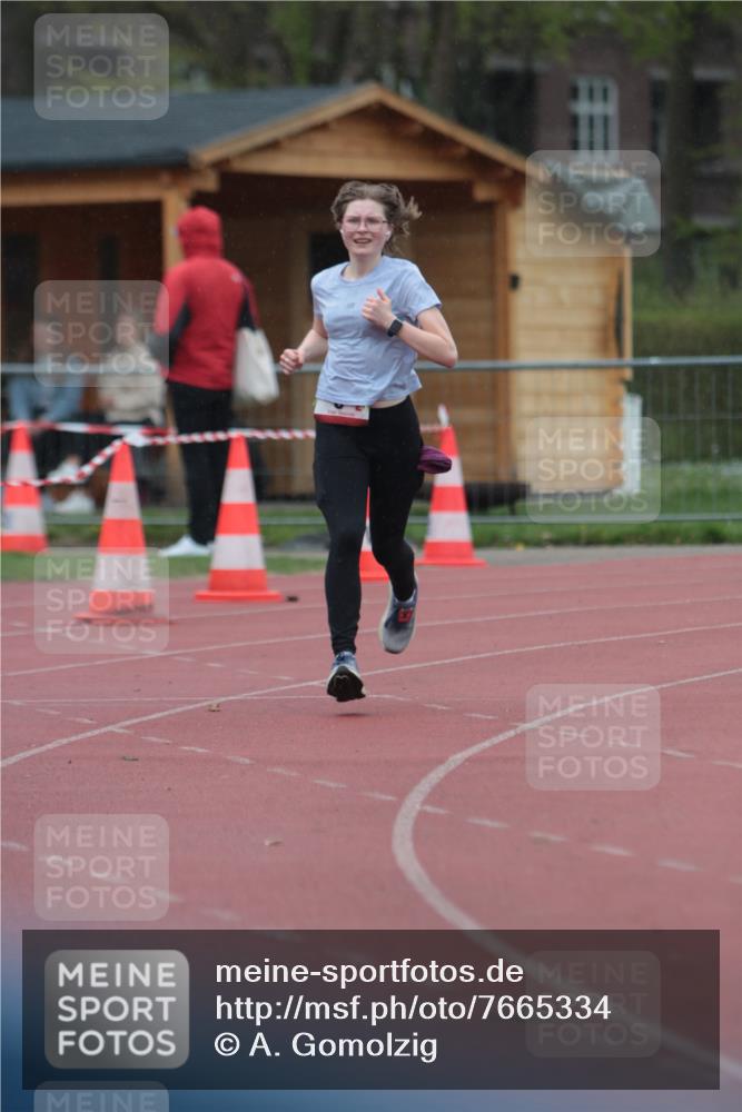 13.04.2025 - Hammer Lauf A. Gomolzig http://msf.ph/oto/7665334 13.04.2025 12:09:49 Ziel 5, 133 meine-sportfotos.de