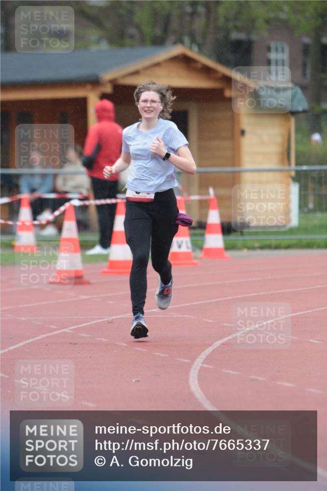 13.04.2025 - Hammer Lauf A. Gomolzig http://msf.ph/oto/7665337 13.04.2025 12:09:50 Ziel 5, 133 meine-sportfotos.de