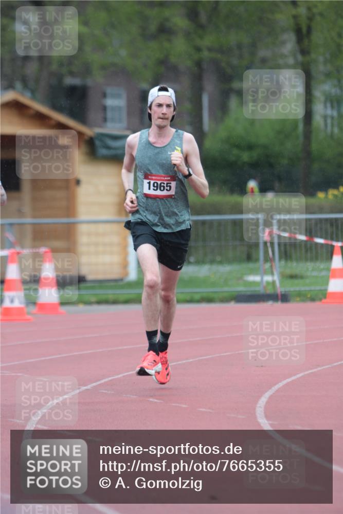 13.04.2025 - Hammer Lauf A. Gomolzig http://msf.ph/oto/7665355 13.04.2025 12:10:07 Ziel 1923, 1965 meine-sportfotos.de