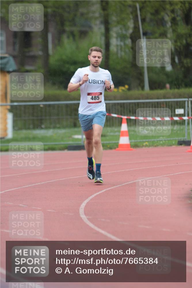 13.04.2025 - Hammer Lauf A. Gomolzig http://msf.ph/oto/7665384 13.04.2025 12:10:25 Ziel 485 meine-sportfotos.de