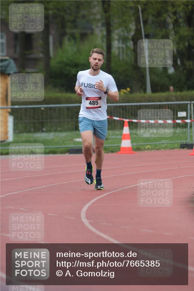 13.04.2025 - Hammer Lauf A. Gomolzig http://msf.ph/oto/7665385 13.04.2025 12:10:25 Ziel 485 meine-sportfotos.de