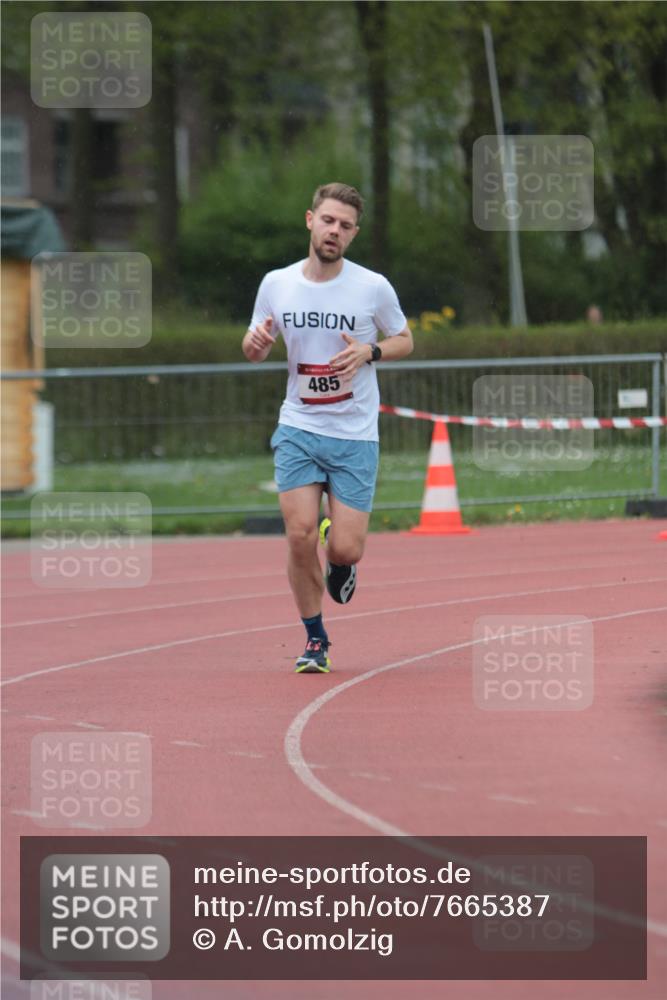 13.04.2025 - Hammer Lauf A. Gomolzig http://msf.ph/oto/7665387 13.04.2025 12:10:26 Ziel 485 meine-sportfotos.de