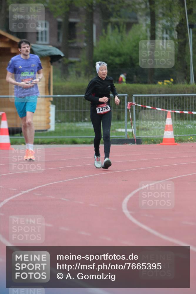 13.04.2025 - Hammer Lauf A. Gomolzig http://msf.ph/oto/7665395 13.04.2025 12:10:32 Ziel 1376 meine-sportfotos.de