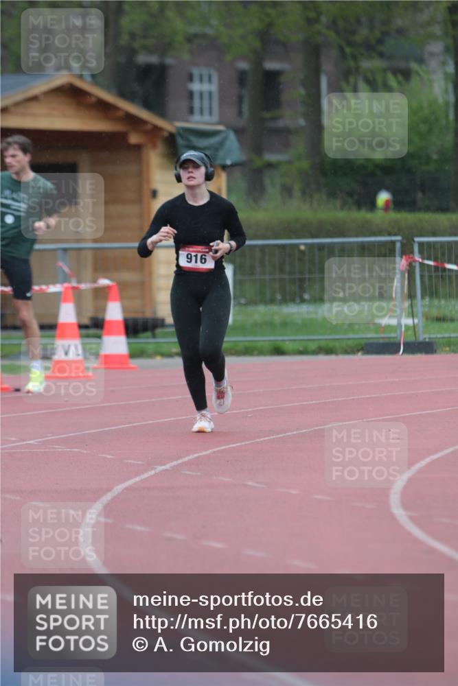 13.04.2025 - Hammer Lauf A. Gomolzig http://msf.ph/oto/7665416 13.04.2025 12:10:46 Ziel 916 meine-sportfotos.de