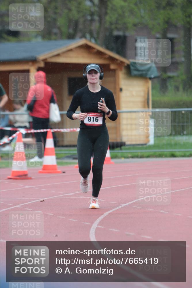 13.04.2025 - Hammer Lauf A. Gomolzig http://msf.ph/oto/7665419 13.04.2025 12:10:48 Ziel 559, 916 meine-sportfotos.de
