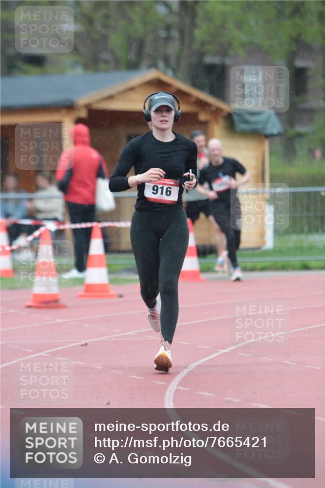 13.04.2025 - Hammer Lauf A. Gomolzig http://msf.ph/oto/7665421 13.04.2025 12:10:49 Ziel 559, 916 meine-sportfotos.de