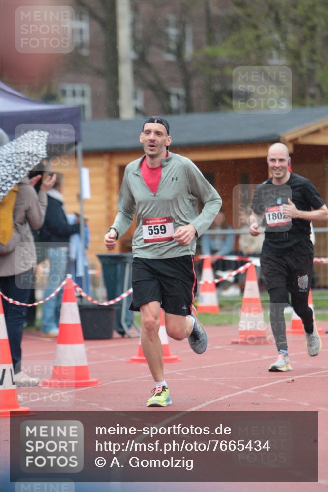 13.04.2025 - Hammer Lauf A. Gomolzig http://msf.ph/oto/7665434 13.04.2025 12:10:55 Ziel 559, 1802 meine-sportfotos.de