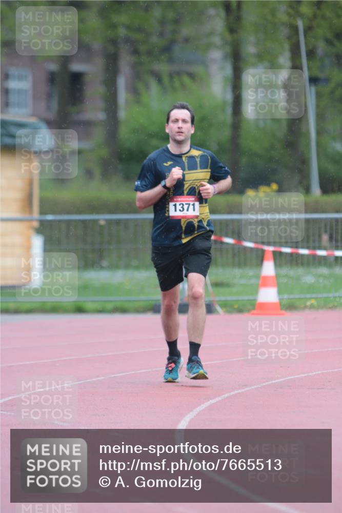 13.04.2025 - Hammer Lauf A. Gomolzig http://msf.ph/oto/7665513 13.04.2025 12:14:37 Ziel 1371 meine-sportfotos.de