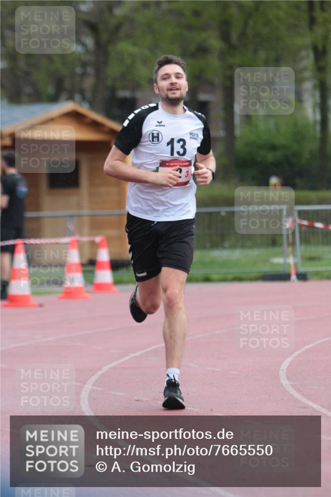 13.04.2025 - Hammer Lauf A. Gomolzig http://msf.ph/oto/7665550 13.04.2025 12:17:17 Ziel 12 meine-sportfotos.de