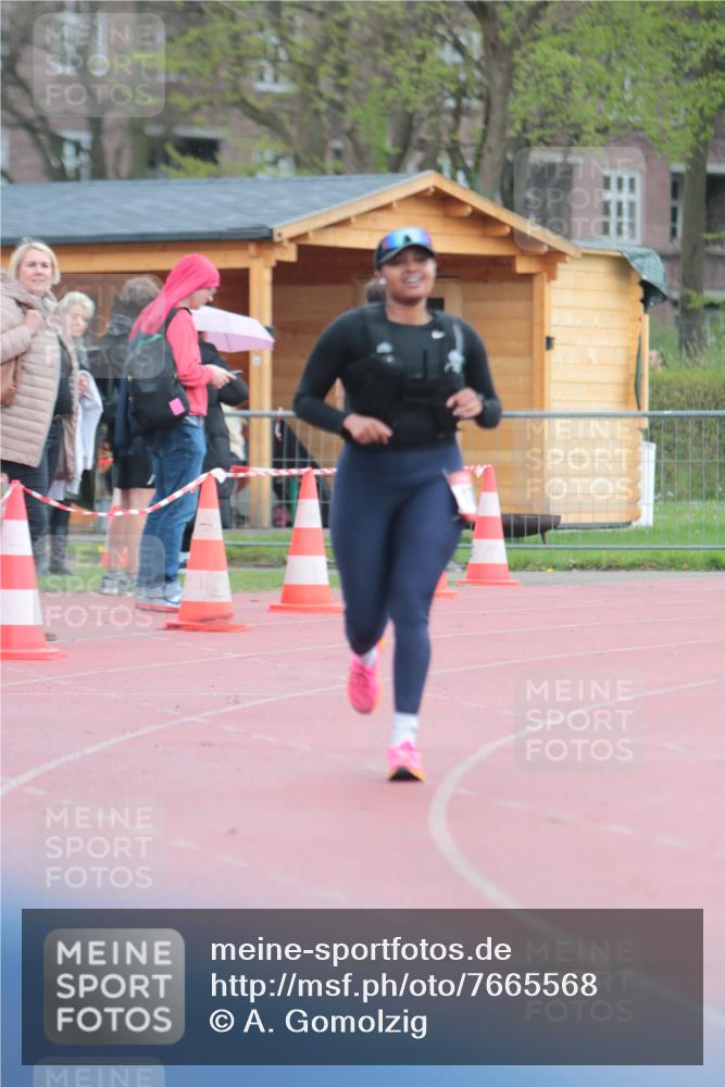 13.04.2025 - Hammer Lauf A. Gomolzig http://msf.ph/oto/7665568 13.04.2025 12:18:46 Ziel 1768 meine-sportfotos.de