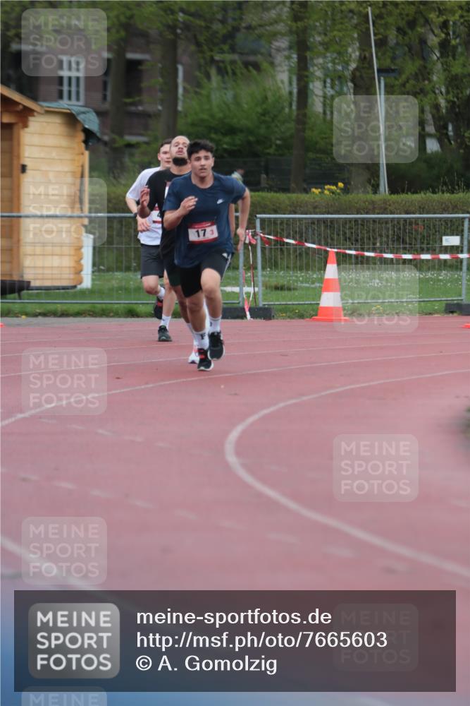 13.04.2025 - Hammer Lauf A. Gomolzig http://msf.ph/oto/7665603 13.04.2025 12:20:15 Ziel 2, 17, 468, 1937 meine-sportfotos.de