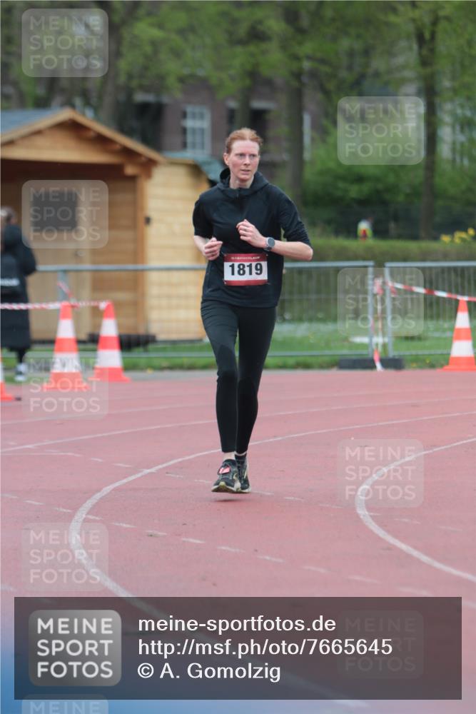 13.04.2025 - Hammer Lauf A. Gomolzig http://msf.ph/oto/7665645 13.04.2025 12:21:45 Ziel 1819, 1900 meine-sportfotos.de
